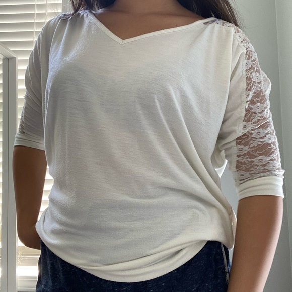 Lace Blouse - Picture 4 of 5